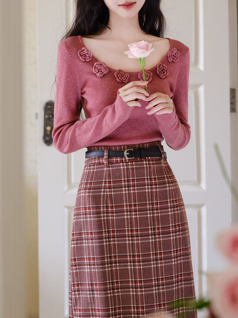 2PS Pink Rose Sweater And Plaid Straight Skirt 1950s Vintage Audrey Hepburn's Style Outfits